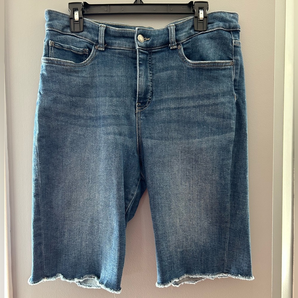 (14)Denver Hayes Bermuda Shorts